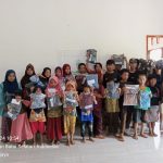 Mengukir Senyum Anak Tombiombong, NA Banggai Salurkan Bingkisan Lebaran