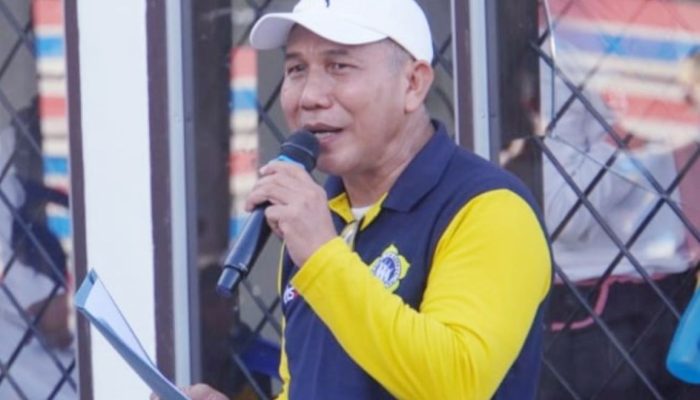 Wakili Bupati Amirudin, Kadispora Banggai Membuka Futsal Ramadhan Cup Alumni Smansal ke 15