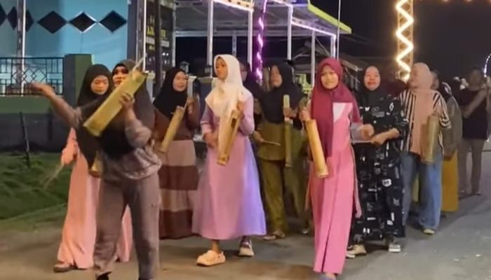 Pawai Takbiran di Pagimana Bakal Meriah, Warga Kampung Ramadhan Lingkuan Latihan “Dendengan”