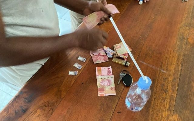 Grebek Narkoba di Tatanga Palu, Polisi Dilempari Batu