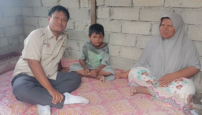 Dinas Sosial Banggai Peduli Penderitaan Bocah Sakit Bantu Gijal di Luwuk Selatan