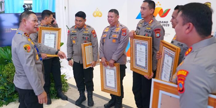 Selamat, Dansat Brimob dan Lima Kapolres Polda Sulteng Raih Penghargaan dari Kapolri
