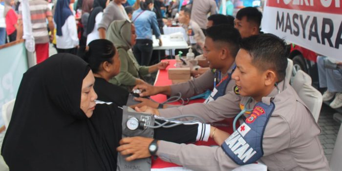 Jadi Favorit, Pelayanan Kesehatan Gratis Polda Sulteng di Car Free Day Kota Palu