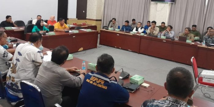 RDP Perusahaan Tambang Nikel di DPRD Banggai, Sofyan Minta Itikad Baik, Amlin Sebut Kejahatan Lingkungan