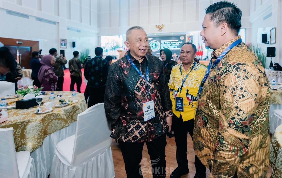 Wakil Bupati Banggai, Furqanuddin Masulili dan Kepala DKISP Kabupaten Banggai, Lesmana P. Kulab