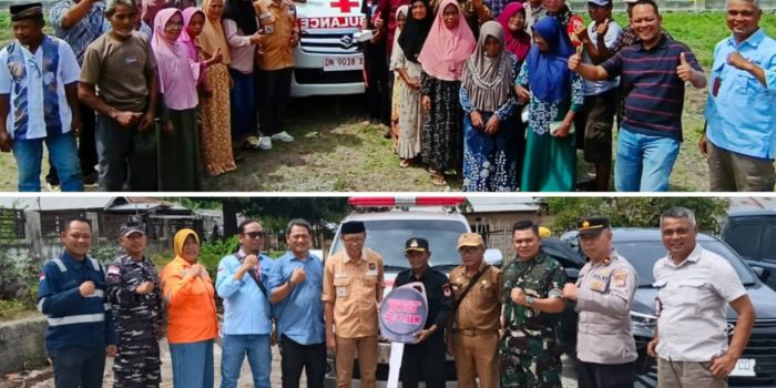 Penyerahan mobil ambulans di Desa Toiba dan Desa Siuna