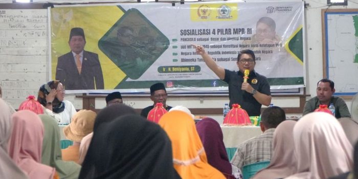 Beniyanto Tamoreka Sosialisasikan Empat Pilar MPR RI kepada Warga Desa Kolo Atas Morowali Utara