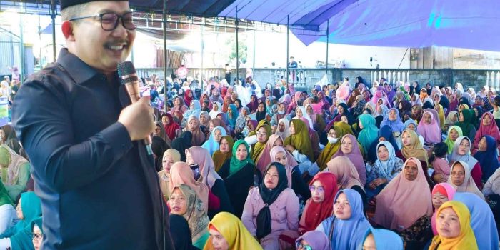 Bupati Banggai Amirudin Hadiri Pengajian Akbar Isra Mi’raj dan Nisfu Sya’ban di Desa Saiti
