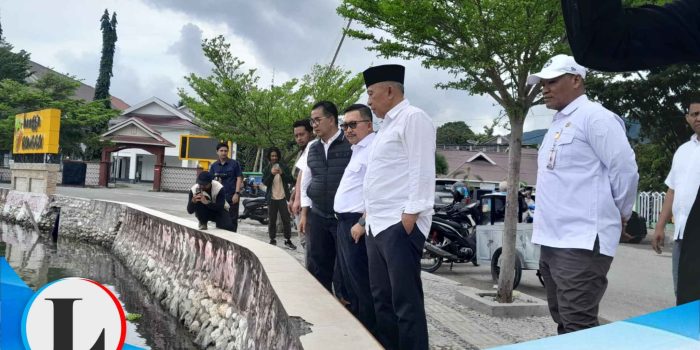 Transit di Luwuk Banggai, Ditjen Polpum Akmal Malik Jalani Sejumlah Agenda sebelum Bertolak ke Taliabu