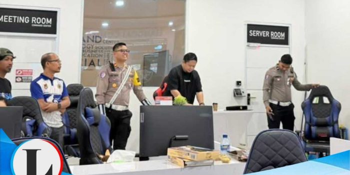 Terima Kunjungan Kasat Lantas Polres Banggai, Kepala DKISP Tunjukkan Fitur Command Center