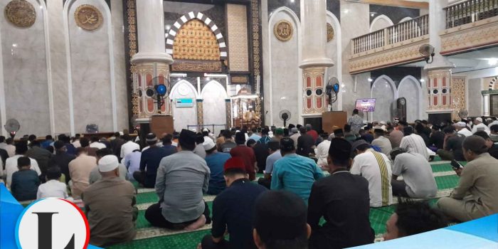Saat Nafas Ditarif 2,5 Juta per Hari, Asri Abasa Ajak Jamaah Masjid Agung An-Nuur Luwuk Mensyukuri Hidup