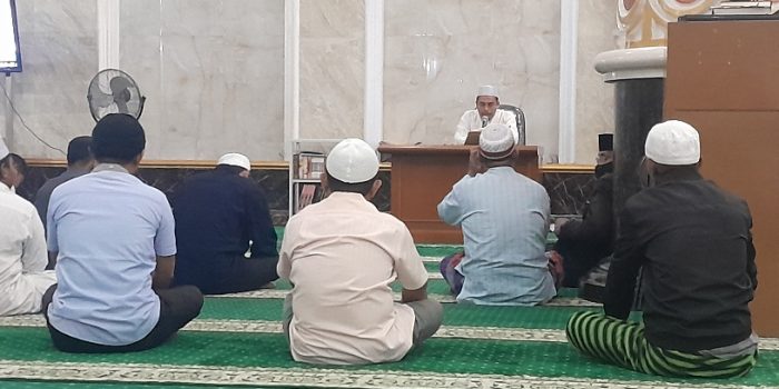 Ramadhan ke-16 di Masjid Agung An-Nuur Luwuk, Ustad Muadz Bahas Qishas sebagai Penjaga Kehidupan Manusia