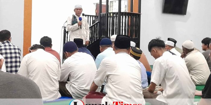 Malam ke-14 Ramadan, Ustad Hidayat Djamaluddin Ingatkan Jamaah Masjid Darud Da’wah: Waktu Itu Pedang, Jangan Sampai Kita Tergilas