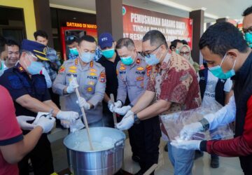 Disaksikan Kajari, Kalapas dan Bea Cukai, Polresta Banggai Musnahkan Narkoba