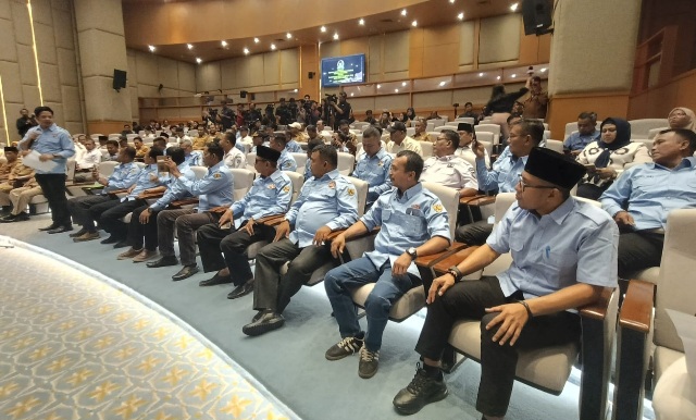 Demi Stabilitas Desa, Puluhan Kades AMJ Kepung DPR RI Tuntut Kepastian Masa Jabatan