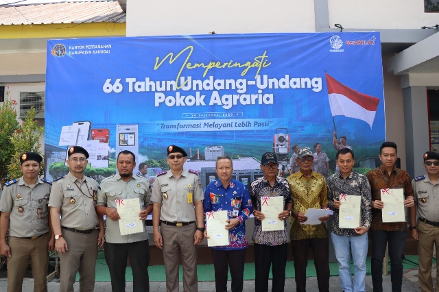 Serahkan Sertipikat Tanah dan Gelar Syukuran, Kantah Banggai Peringati HANTARU 2026 dengan Penuh Kehangatan