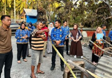 Rumah Rata Tanah Diterjang Api Subuh, Kades Nipa Kalemoan Dapat Uluran Tangan Dinsos Banggai