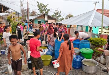 Polresta Banggai Salurkan 30 Ribu Liter Air Bersih ke Warga Luwuk Utara