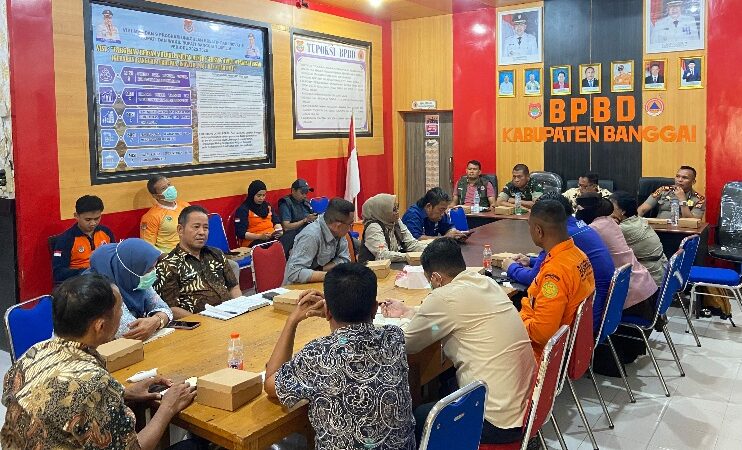 Anak Sekolah Rentan Terdampak Kabut Asap, Pemkab Banggai Pertimbangkan Opsi Libur