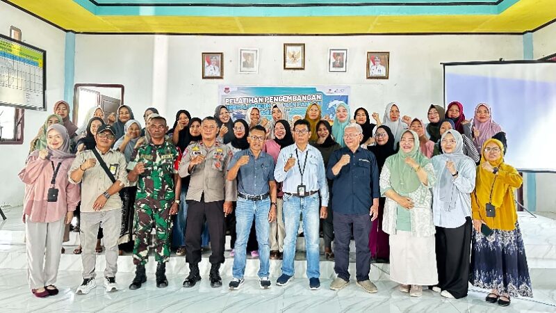 Geliat Ekonomi Kreatif di Pesisir Banggai, JOB Tomori Latih 28 Perempuan Moilong Sulap Hasil Laut Jadi Produk Bernilai Tambah