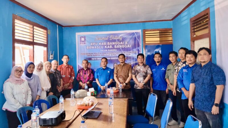Kunjungi Rumah Biru, KPU dan Bawaslu Banggai Apresiasi Komitmen Tertib Administrasi PAN