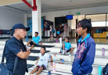 Pantau Persiapan Atlet Porprov di Palu, KONI Banggai Beri Dukungan Moral dan Bingkisan Motivasi