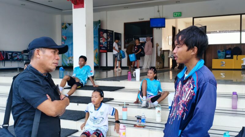 Pantau Persiapan Atlet Porprov di Palu, KONI Banggai Beri Dukungan Moral dan Bingkisan Motivasi