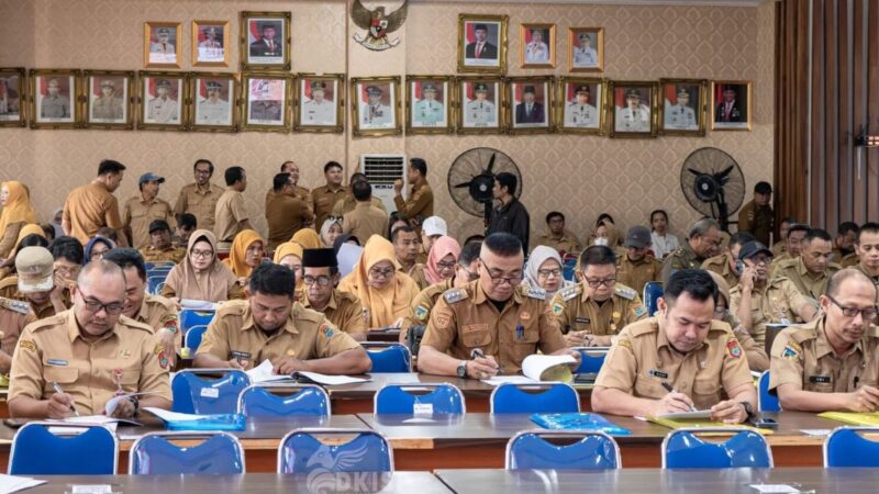 Buka Sosialisasi PerLKPP, Bupati Banggai Amirudin Tegaskan Pentingnya Integritas Belanja Daerah