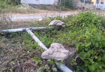 Dua Puluh Ribu Rupiah dan Pipa Plastik yang Menanti Air di Desa Tontouan Luwuk