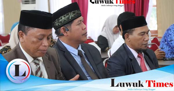 Bupati Banggai Amirudin Tamoreka Lantik Tim P2H Pilkades – Luwuk Times