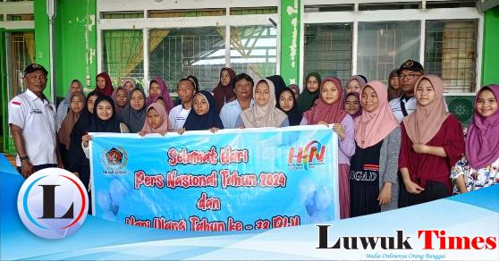 Peringati Hpn 2024 Pwi Banggai Kunjungi Dua Panti Asuhan Di Luwuk Luwuk Times 7980