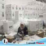 Senin 5 Februari 2024, KPU Banggai Distribusi Perdana Logistik Pemilu di Dua Dapil