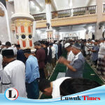 Makmurkan Masjid Agung Luwuk, Bupati Banggai Amirudin Bagikan 500 Kupon Setiap Malam