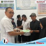 Ratusan Warga Kintom Banggai Terima Sertifikat Tanah PTSL