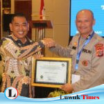 Polres Banggai Terima Penghargaan dari Ombudsman RI