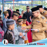 Peringati 10 Muharam di Simpang Raya, Bupati Banggai Amirudin Beri Santunan Anak Yatim