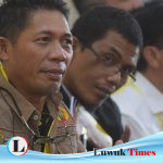 Di Rakerkab, Ketum KONI Banggai Serahkan Bonus Atlet Peraih Medali di PON 2024