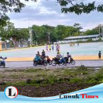 Warga Luwuk Manfaatkan Lapangan Tribun Mirqan Jadi Tempat Jogging Sore