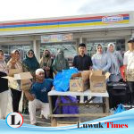 Kolaborasi Bersama Warga, Pemkel Kilongan Permai Bagikan Ratusan Takjil