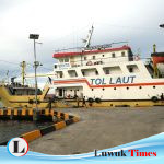 Di Pagimana, Arus Balik Penumpang Tol Laut Membludak