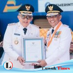 HUT ke 61 Sulteng, Pemkab Banggai Terima Penghargaan UHC Kategori Pratama
