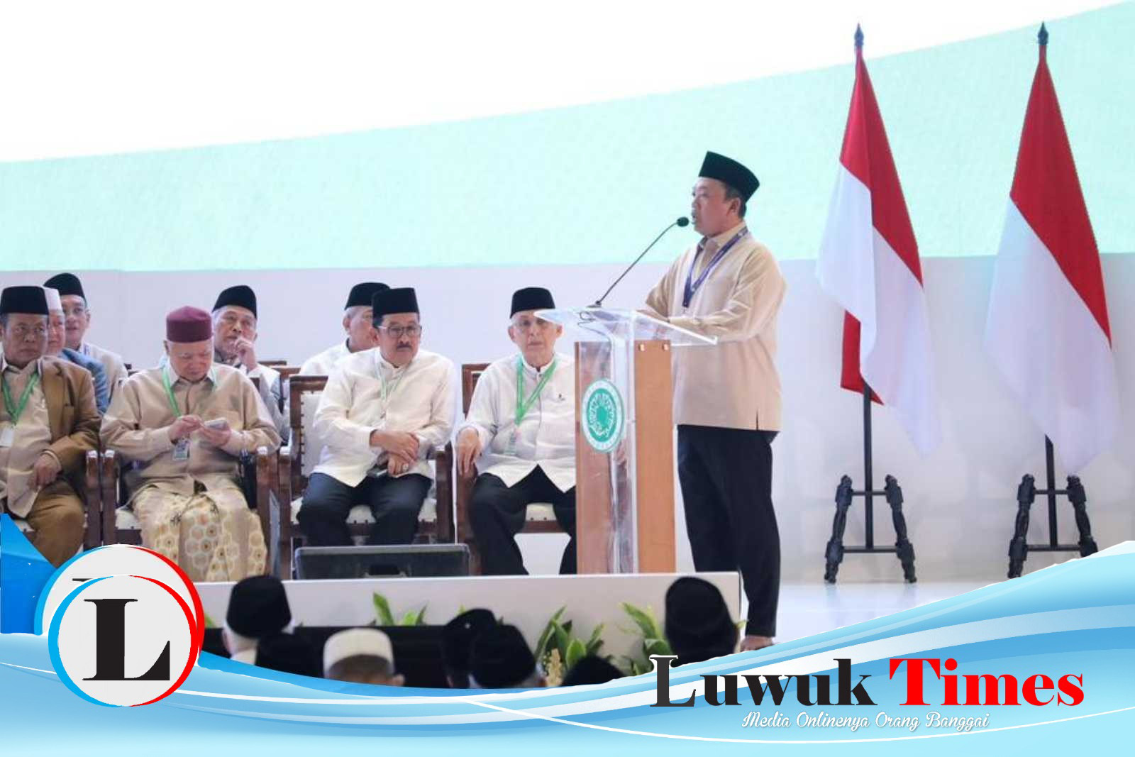 Menteri Nusron Wahid mengukuhkan Ketua MUI Bidang Penanggulangan Bencana Dewan Pimpinan Pusat MUI periode 2025-2030.